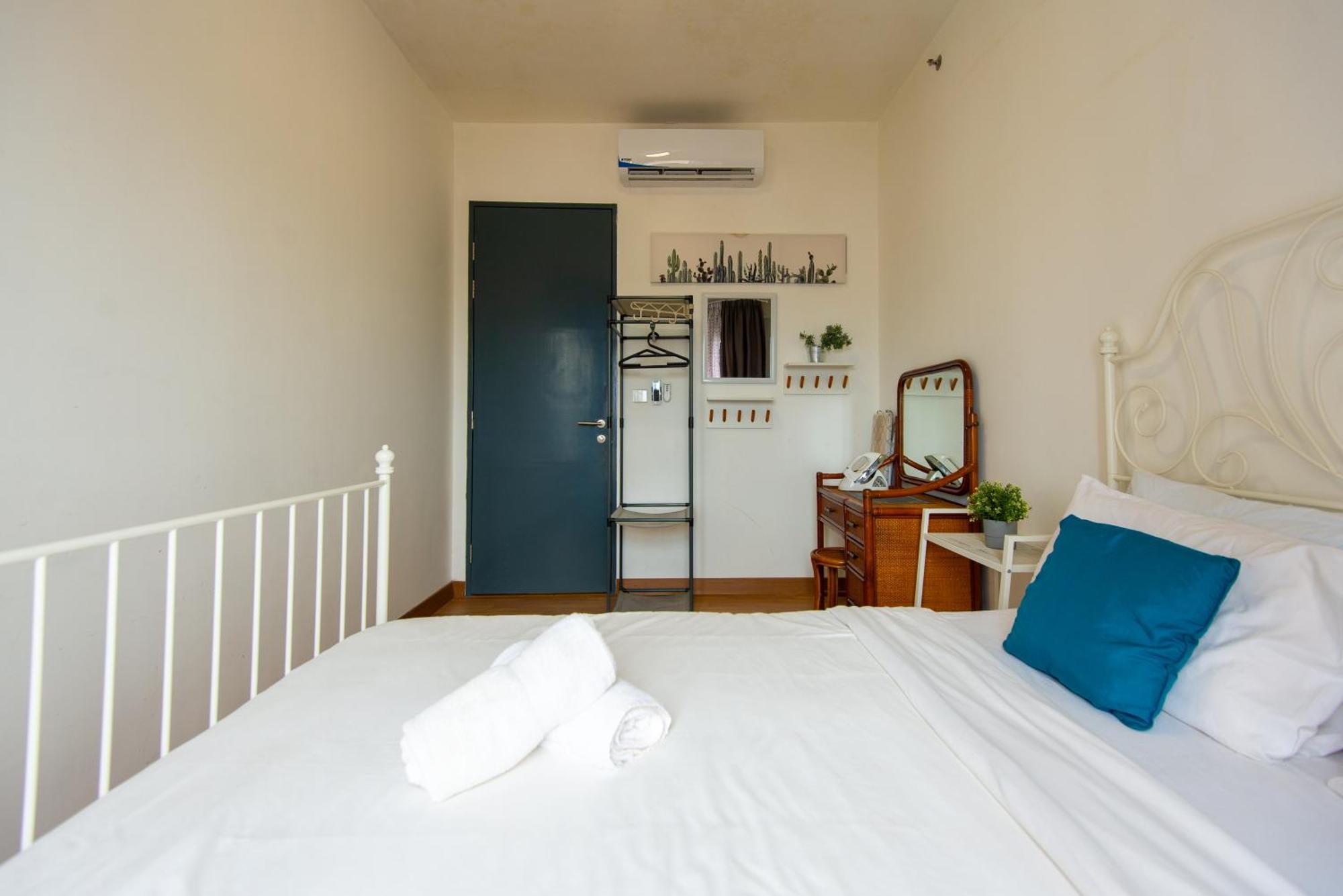 Casa Orient @ Macalister 218 ❈中路218东方之家 3Br 8Pax Apartment George Town Exterior foto